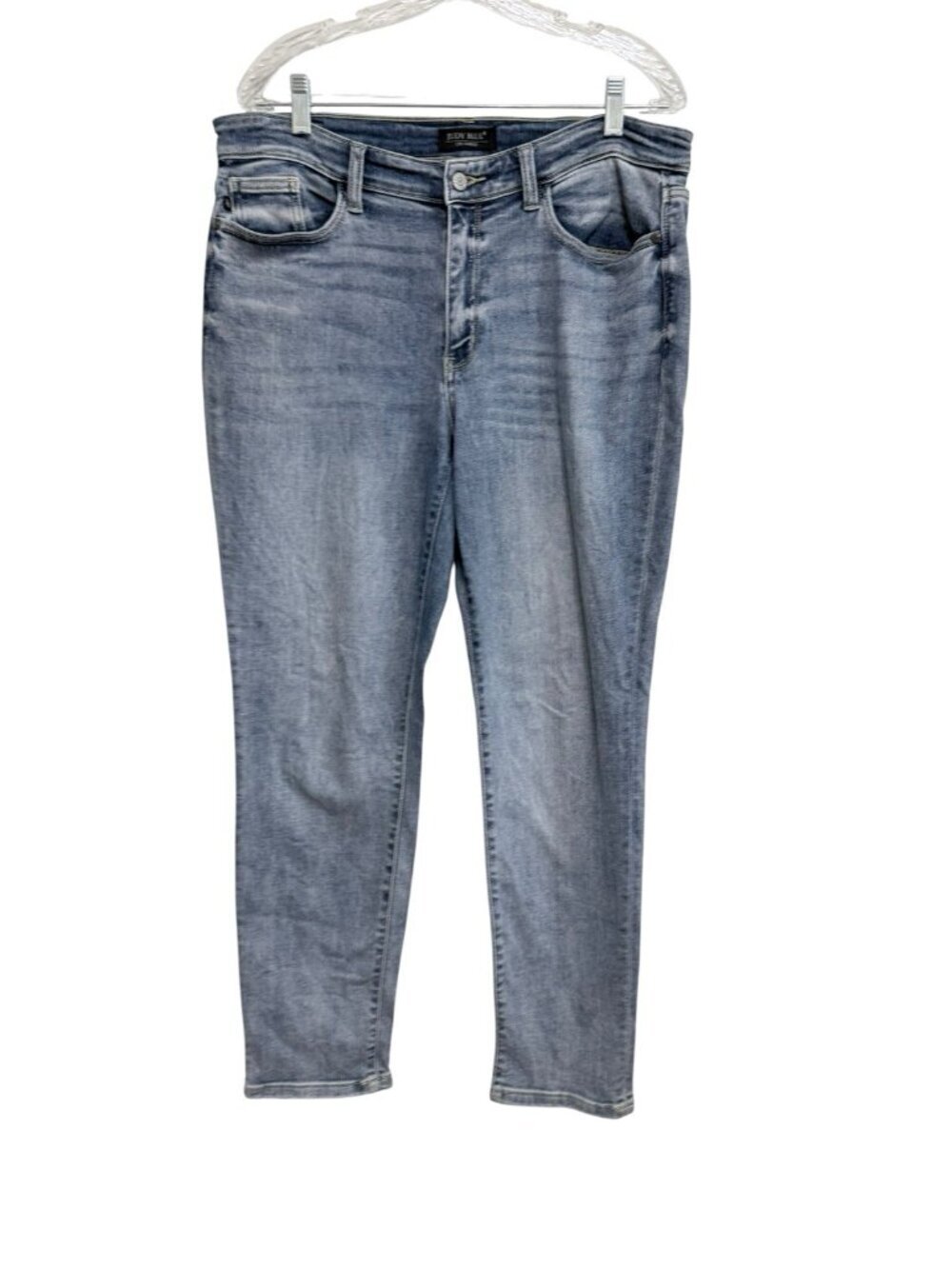 Judy Blue JB82335 LT Boyfriend Fit Jeans Size 11/30 Light Wash *Read Description
